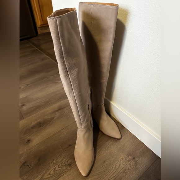 Lucky Brand Kitrie Leather Boot sz 8 - Picture 3 of 8